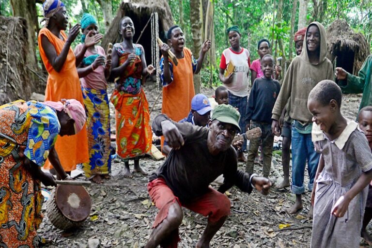 batwa-communtiy-dances-1500x1000
